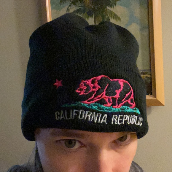 California republic beanie hat - Picture 3 of 7